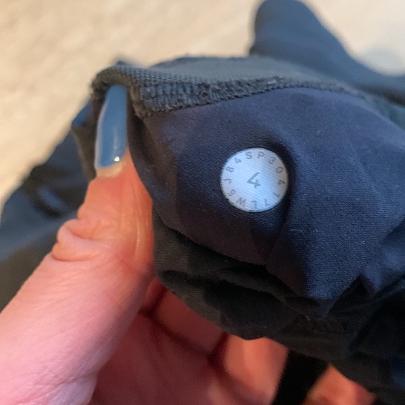 lululemon Street to Studio Pant II Unlined 27.5" Deep Coal Sz4 - Picture 11 of 11